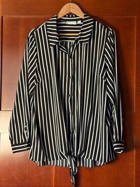 Susan Graver Black and White Striped Tie-Front Button Down Shirt Size 18W